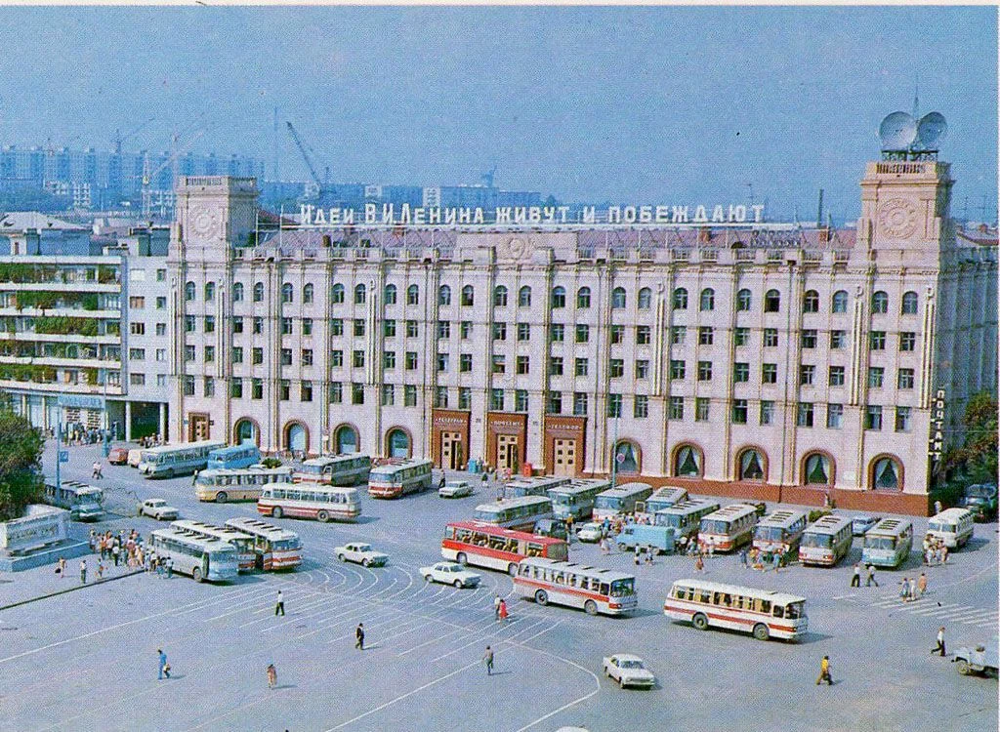 Волгоград, площадь Павших борцов, конец 1970-х годов.