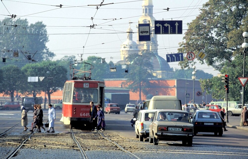 Санкт-Петербург, первая половина 90-х.
