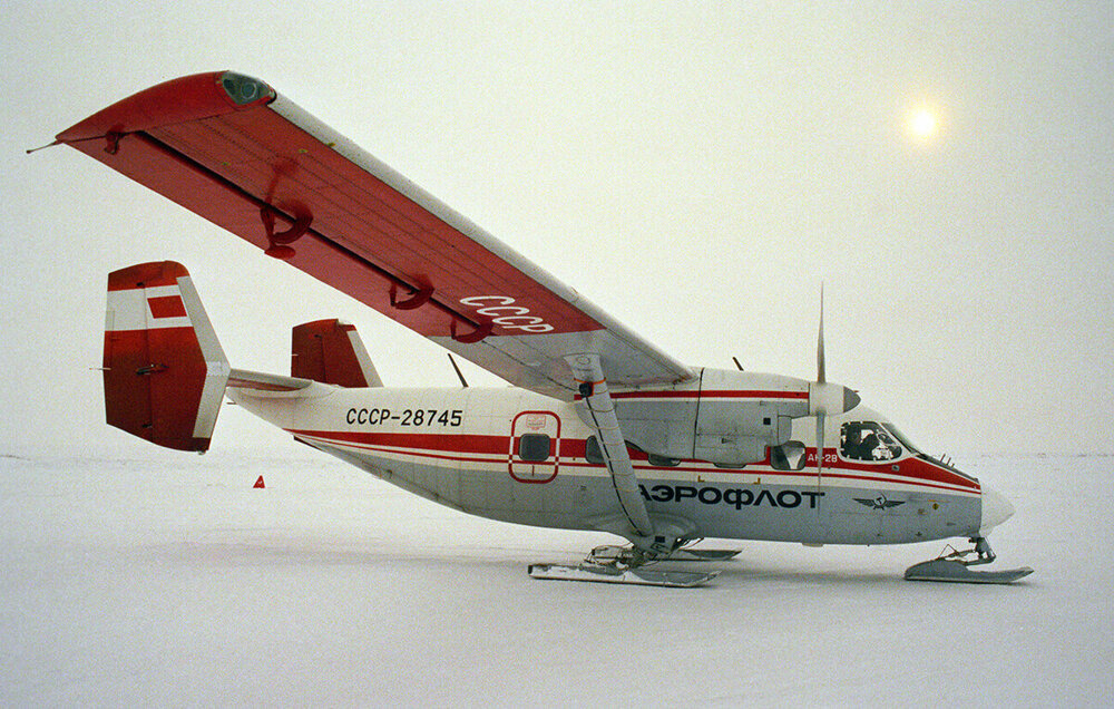 Самолет «Ан-28», предназначенный для полетов в условиях Крайнего Севера