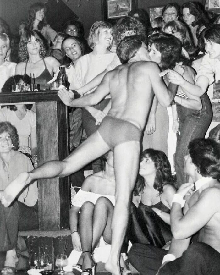 45. Ночной клуб Chippendales, первый стриптиз-клуб в Лос-Анджелесе, 1979 год