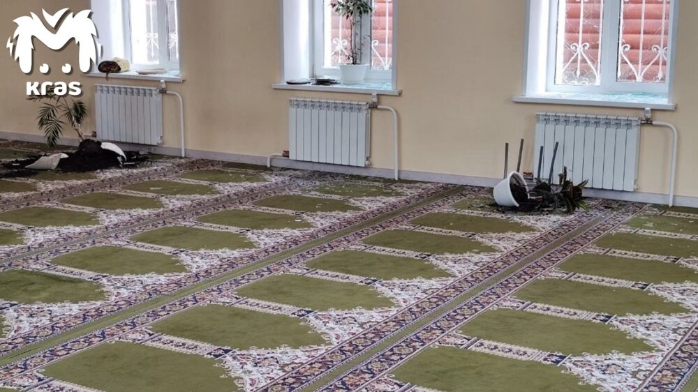 В Красноярске ранее судимый мужчина разгромил Соборную мечеть