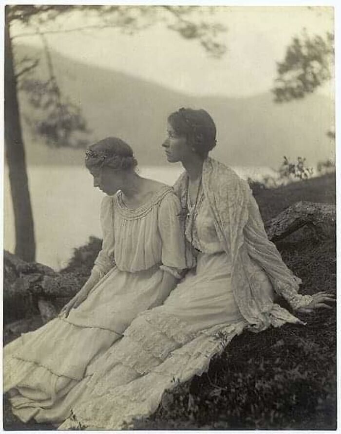 5. Снимок двух женщин, сделанный 117 лет назад