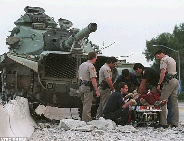 Житель города Сан-Диего (США) Шон Нельсон угнал танк М60