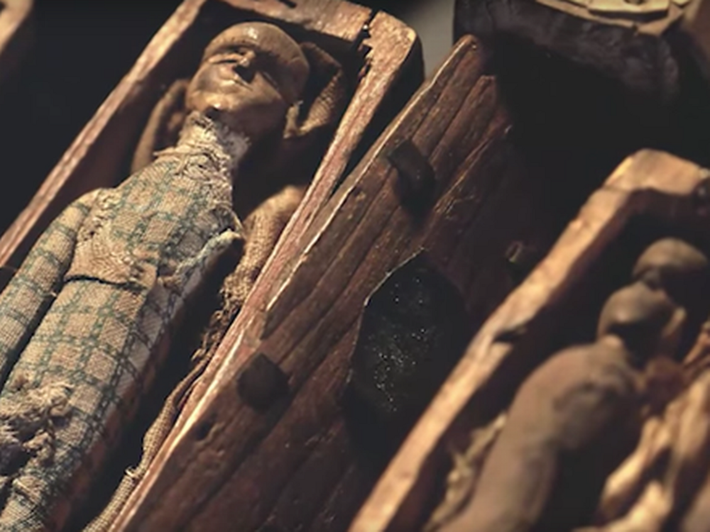 17 крошечных гробов — самая загадочная находка в Шотландии