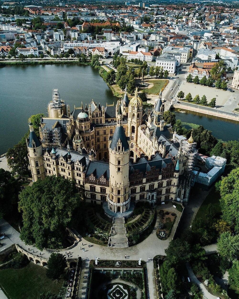 29. Шверинский замок, Германия