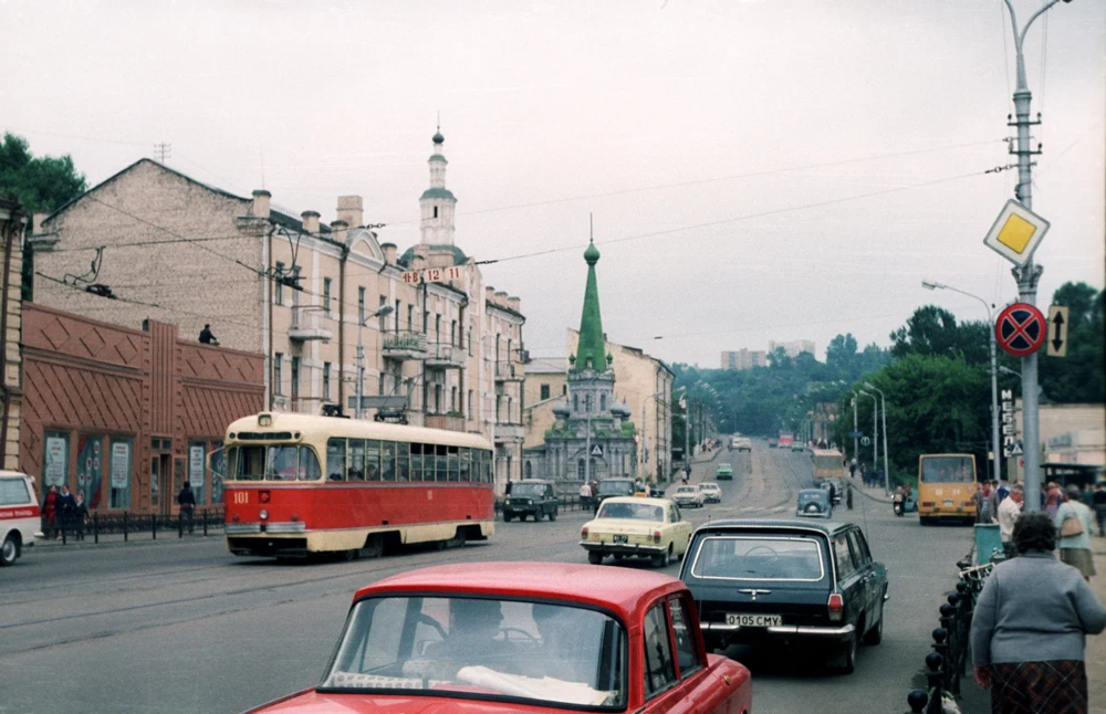 В наше время этой трамвайной линии на ул. Беляева в Смоленске не существует, ее ликвидировали в нулевые годы.