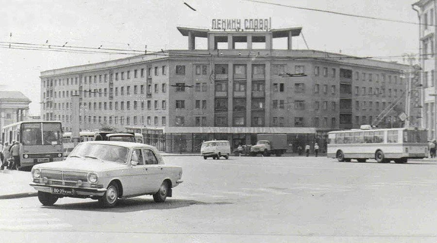 Курск, булочная-кондитерская на Красной площади, 1970-е годы.
