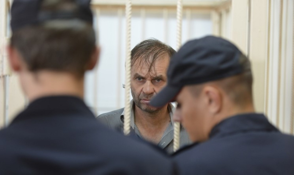 Суд арестовал челябинского маньяка, который 14 лет держал девушку в подвале