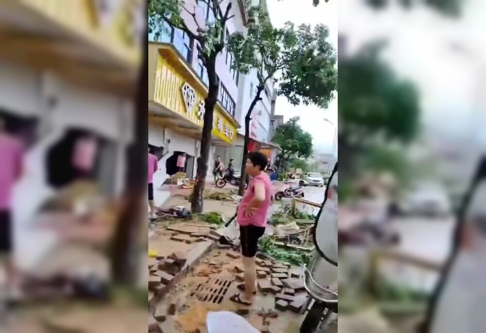 В Китае наводнение смыло из ювелирного магазина украшения на 700 тысяч долларов