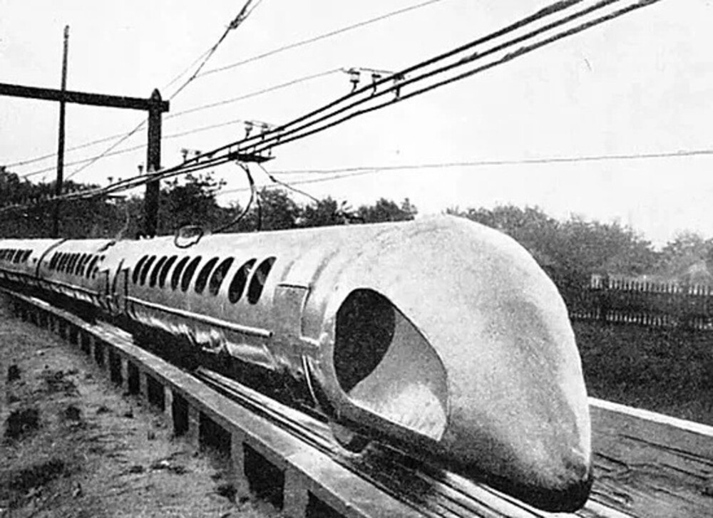 Как в довоенном СССР строили самый быстрый поезд в мире