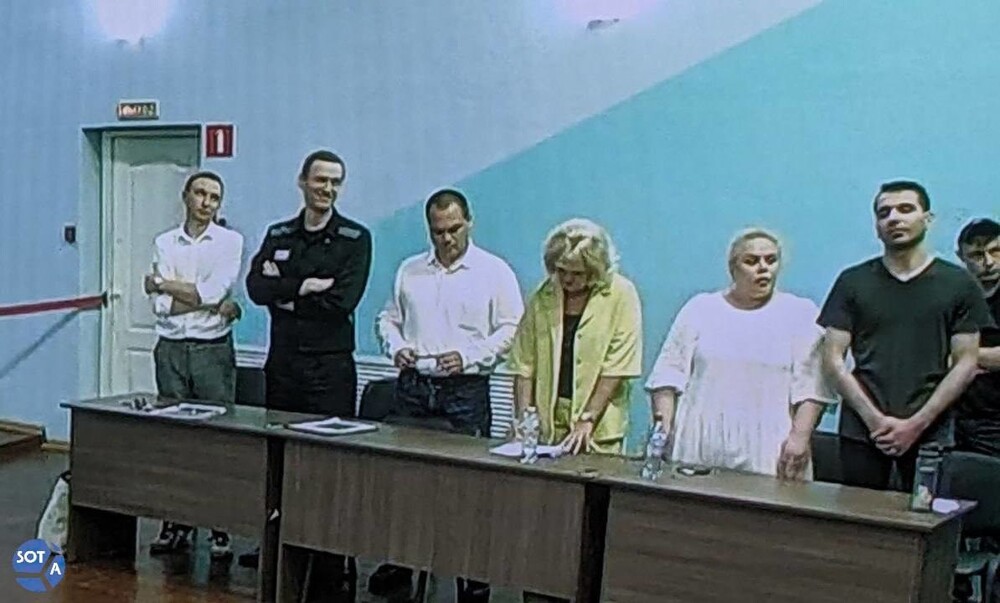 Алексея Навального приговорили к 19 годам колонии особого режима