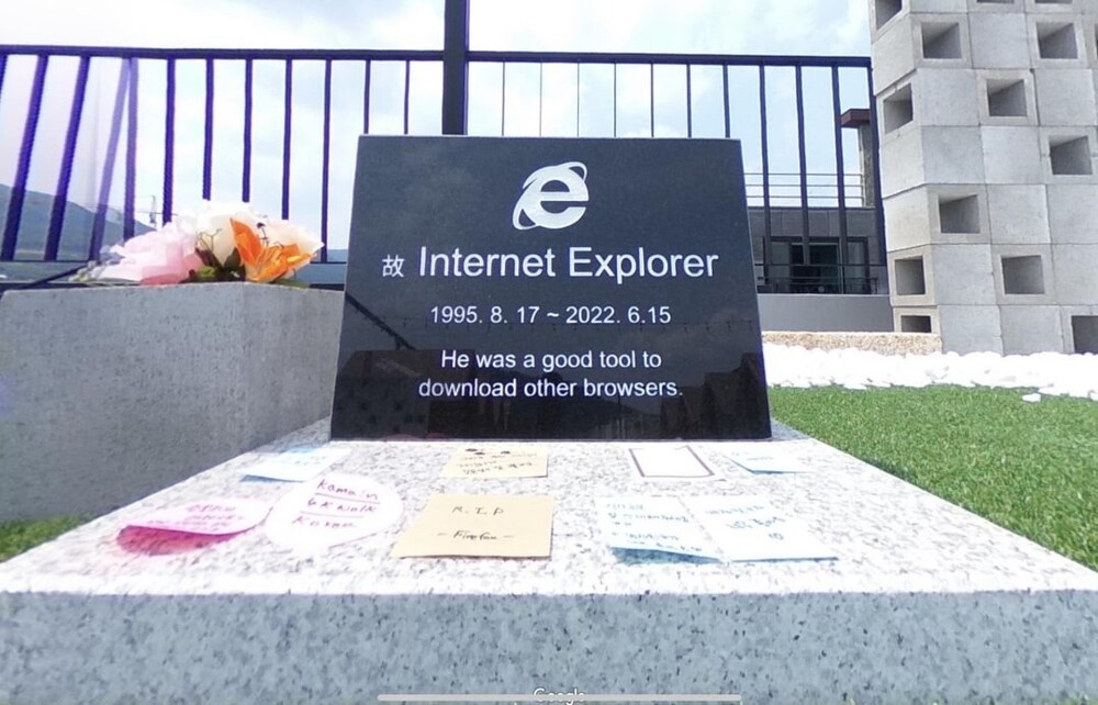 2. Могила Internet Explorer в Южной Корее. “Это был хороший инструмент для загрузки других браузеров"