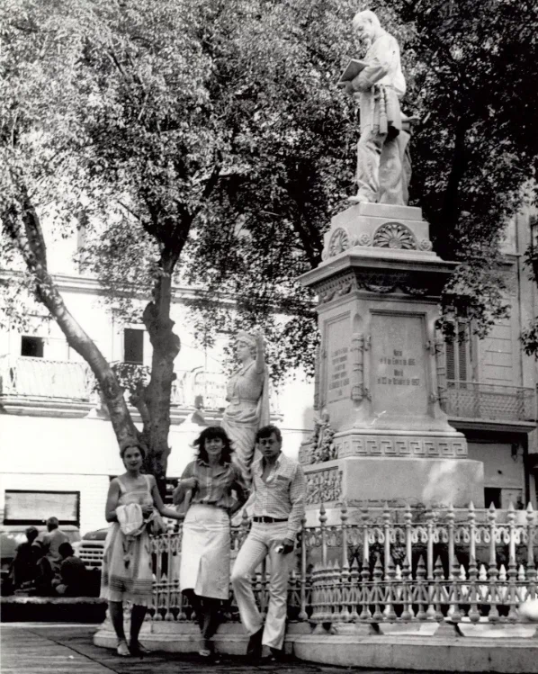 Ирина Алфёрова с подругой и Николай Караченцов в Гаване, 1980-е годы