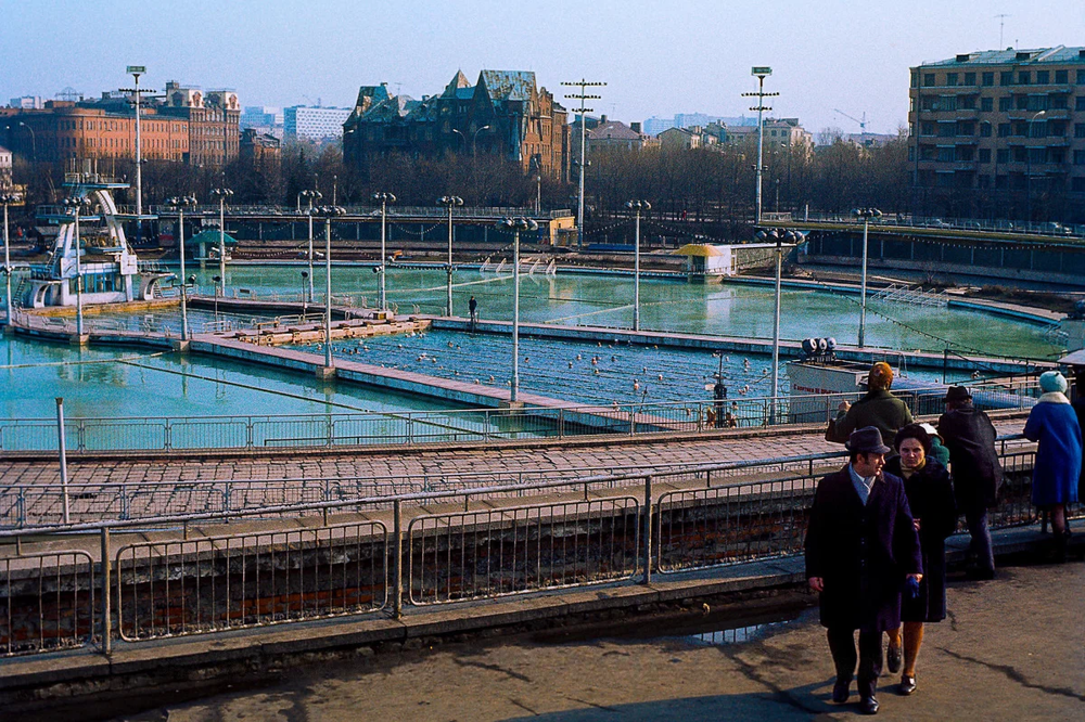 А так в 1976 году выглядел открытый бассейн "Москва".