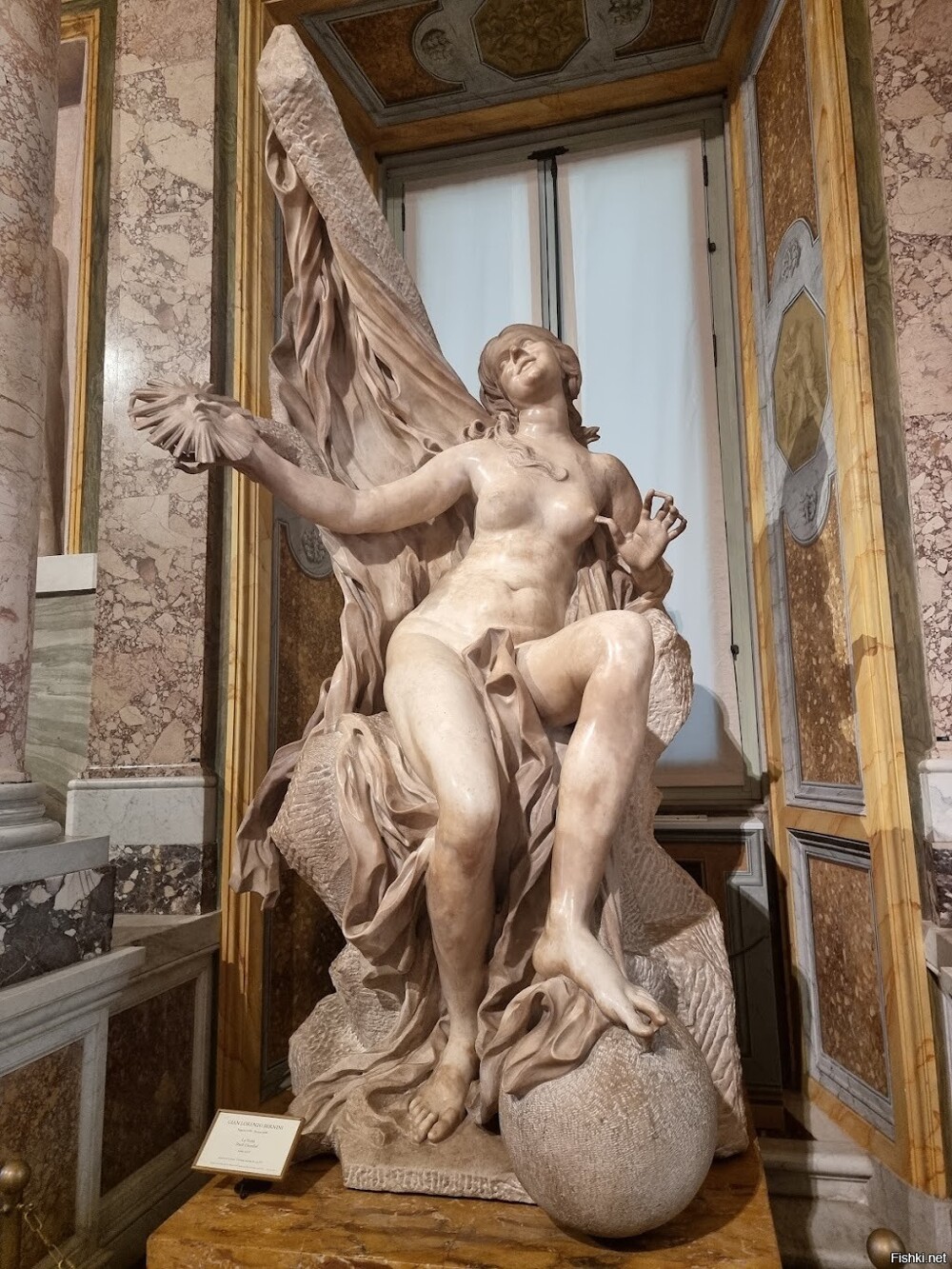 Истина, раскрытая Временем скульптура Бернини