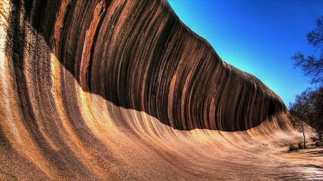 14. Гора в виде волны в Австралии