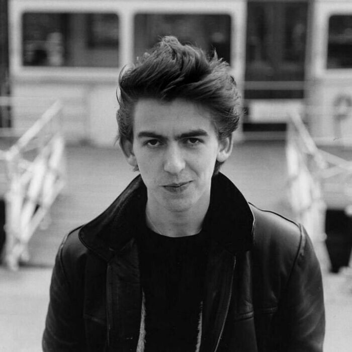 6. 18-летний Джордж Харрисон, соло-гитарист The Beatles, 1961 год