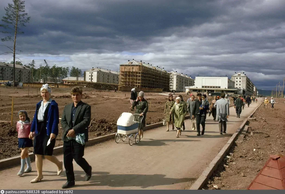 Братск Иркутской области, улица Мира, 1967 год.