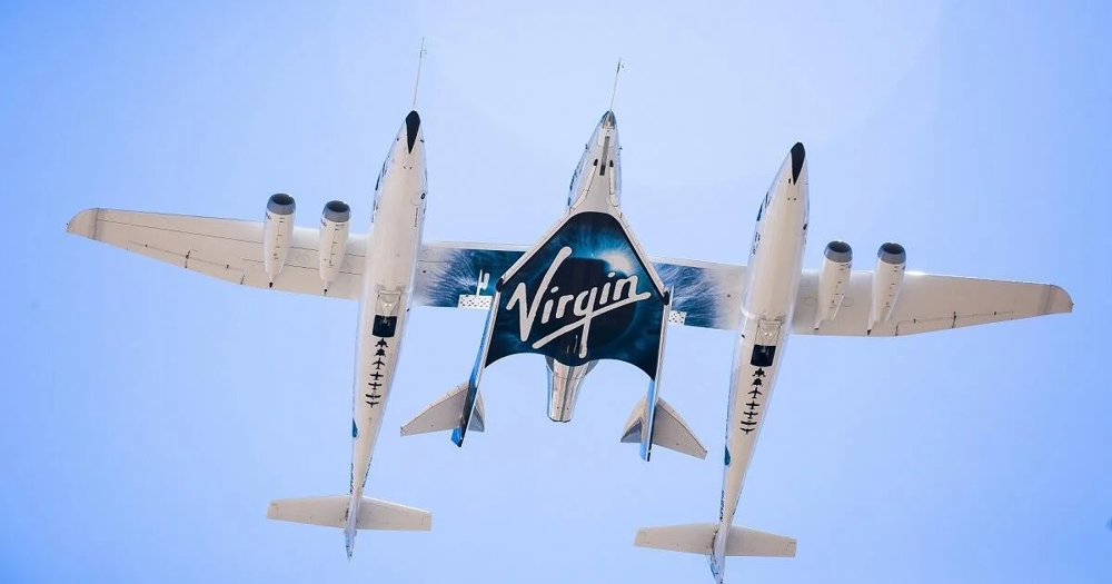 Virgin Galactic осуществила первый туристический рейс в космос