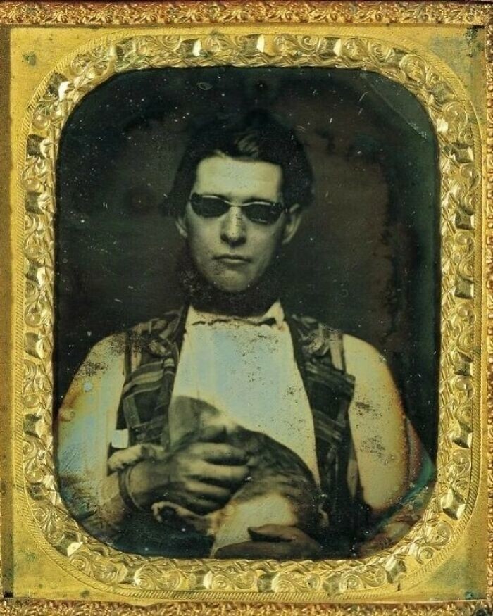 27. Дагерротипный портрет слепого человека середины XIX века