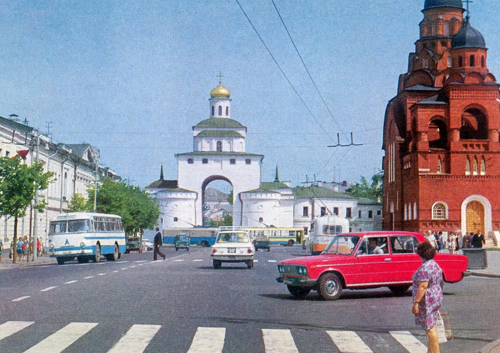 Владимир, Московская улица (с 1995 года Дворянская улица), вторая половина 70-х годов.