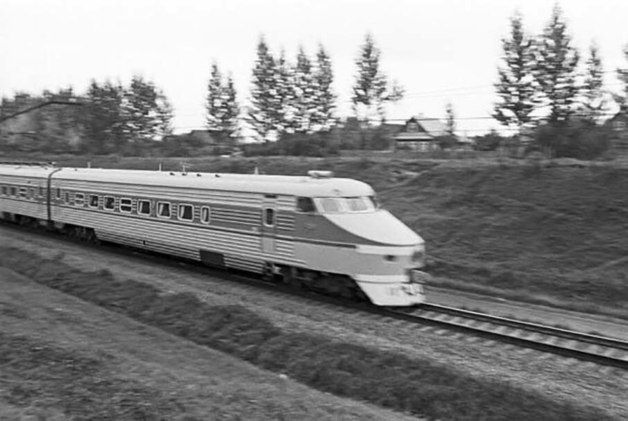 Скоростной экспресс ЭР-200. Ленинградская область, 1980 год