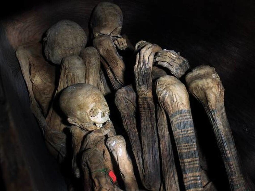 Мистические огненные мумии Кабаяна