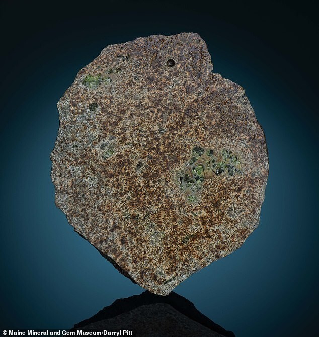 Самый старый метеорит раскрыл новые факты о Солнечной системе