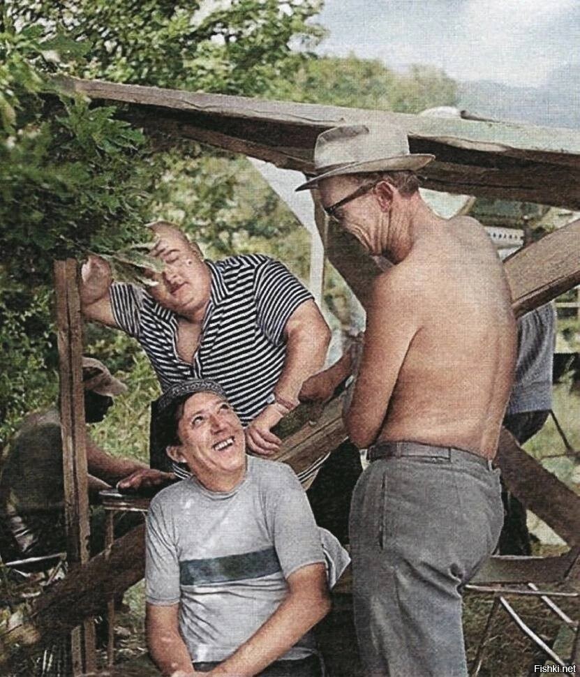 Евгений Моргунов, Юрий Никулин и Леонид Гайдай на съёмках фильма «Кавказская ...