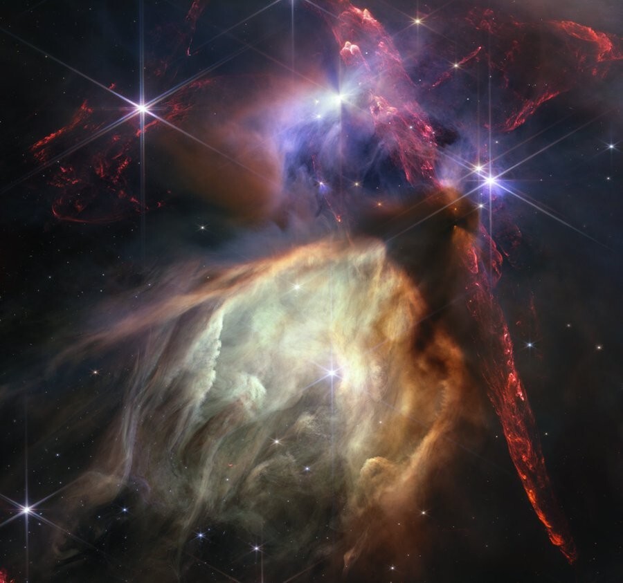 15. Ро Змееносца - двойная звезда. Это одна из ближайших к Солнцу областей звездообразования, расположенная в 420 световых годах