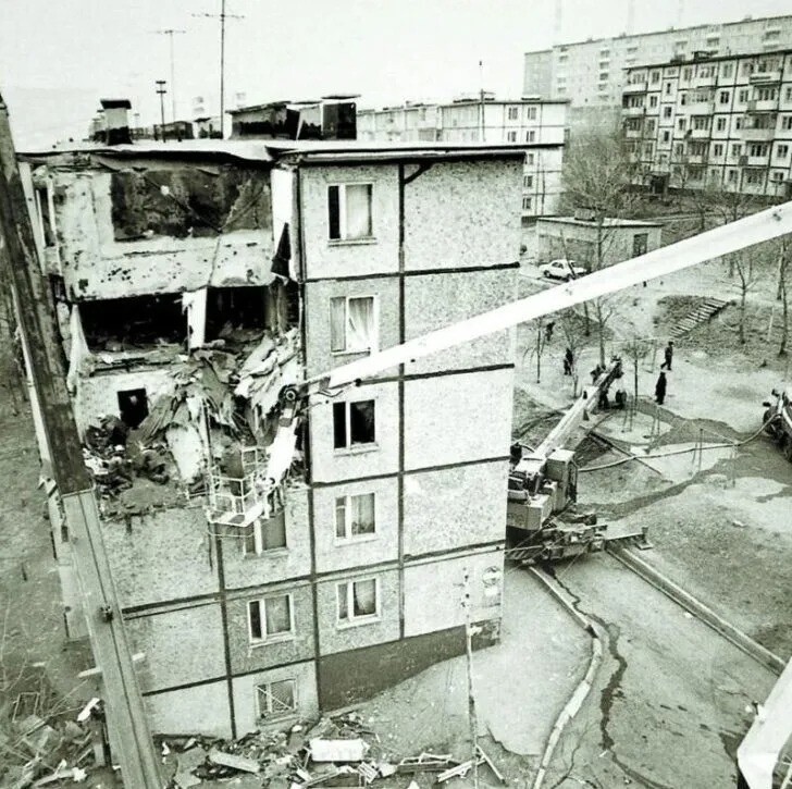 Последствия бандитских разборок,1993. Владивосток Попытка подрыва бандитского авторитета в своей квартире на Тихой.