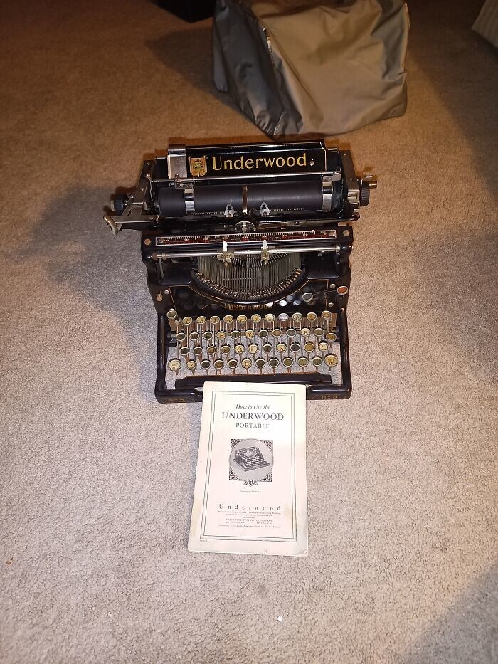 29. Пишущая машинка Underwood, 1920-е