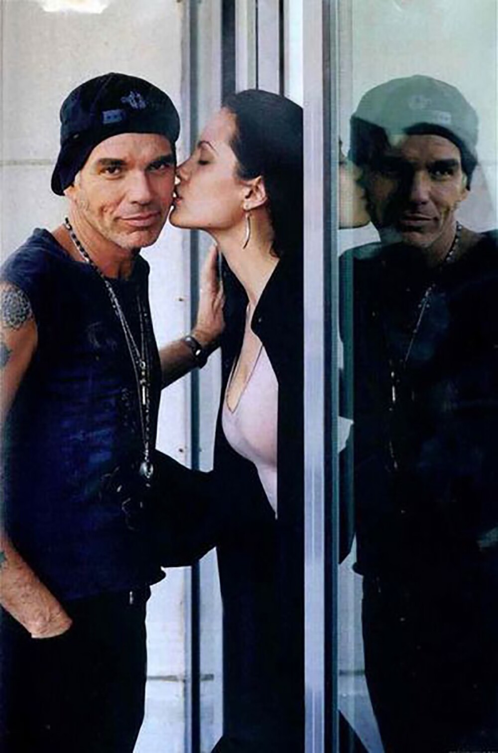 10. Билли Боб Торнтон с женой Анджелиной Джоли, 2001 год