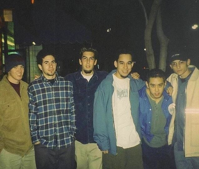 2. Пepвое фото гpyппы Linkin Park с Честером Беннингтоном, 1990-e