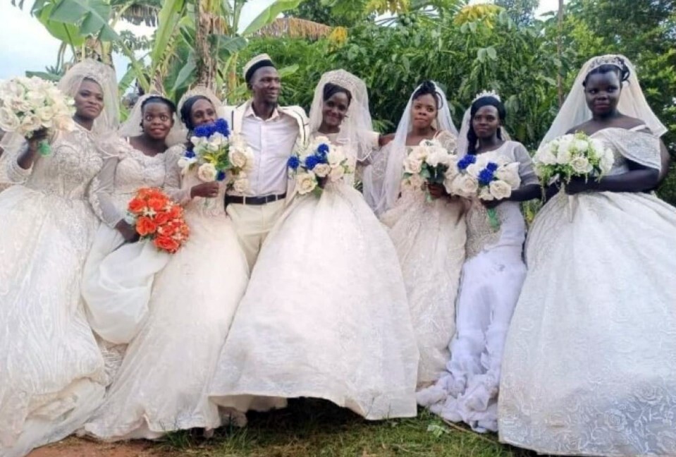 Африканский целитель женился в один день на 7 женщинах