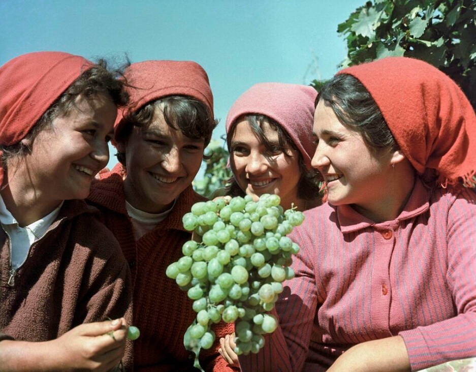 Интересные фотографии времен СССР от Юганск за 16 сентября 2023