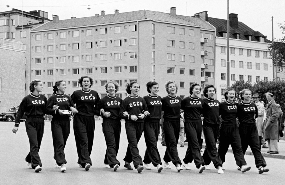 XV летние Олимпийские игры в Хельсинки. Женская сборная команда СССР по гимнастике (1952)
