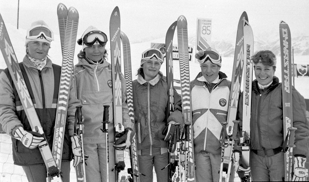 Женская сборная команда СССР по горным лыжам.