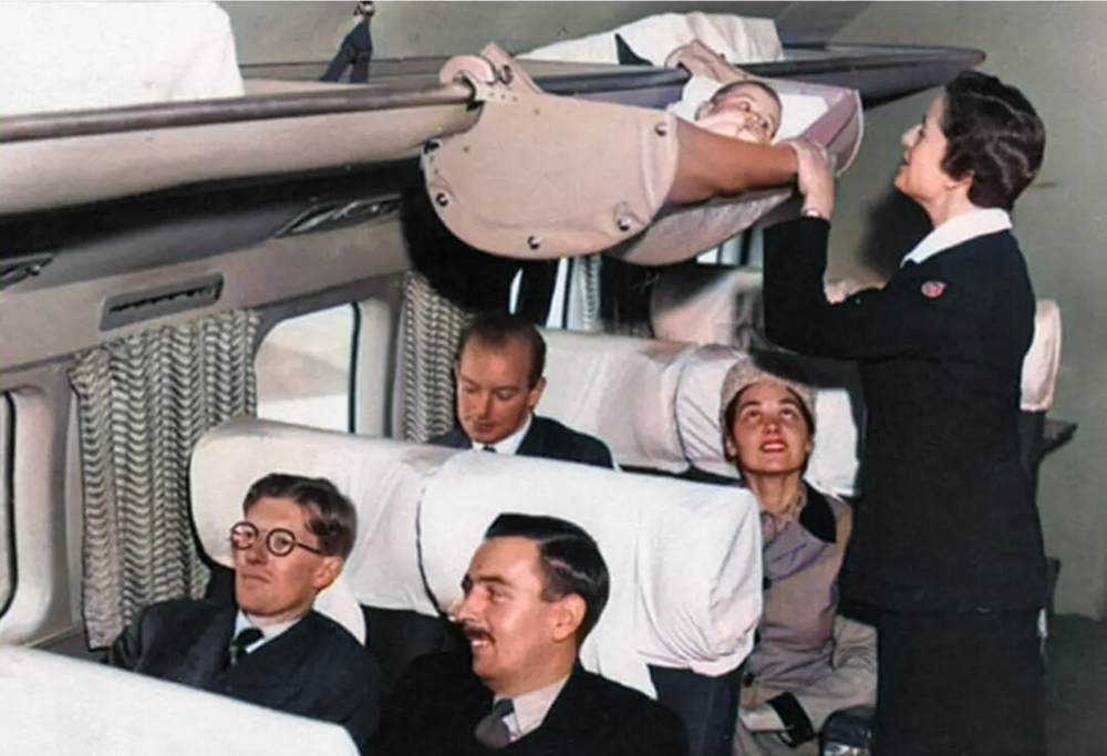 7. Как дети путешествовали на самолетах в 1950-х годах