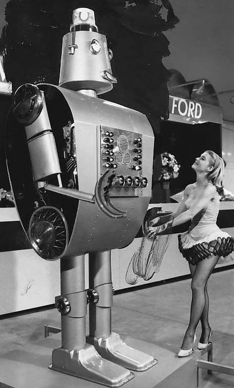 Фредди Форд, механический робот, который отвечает на вопросы (1960-е гг.)