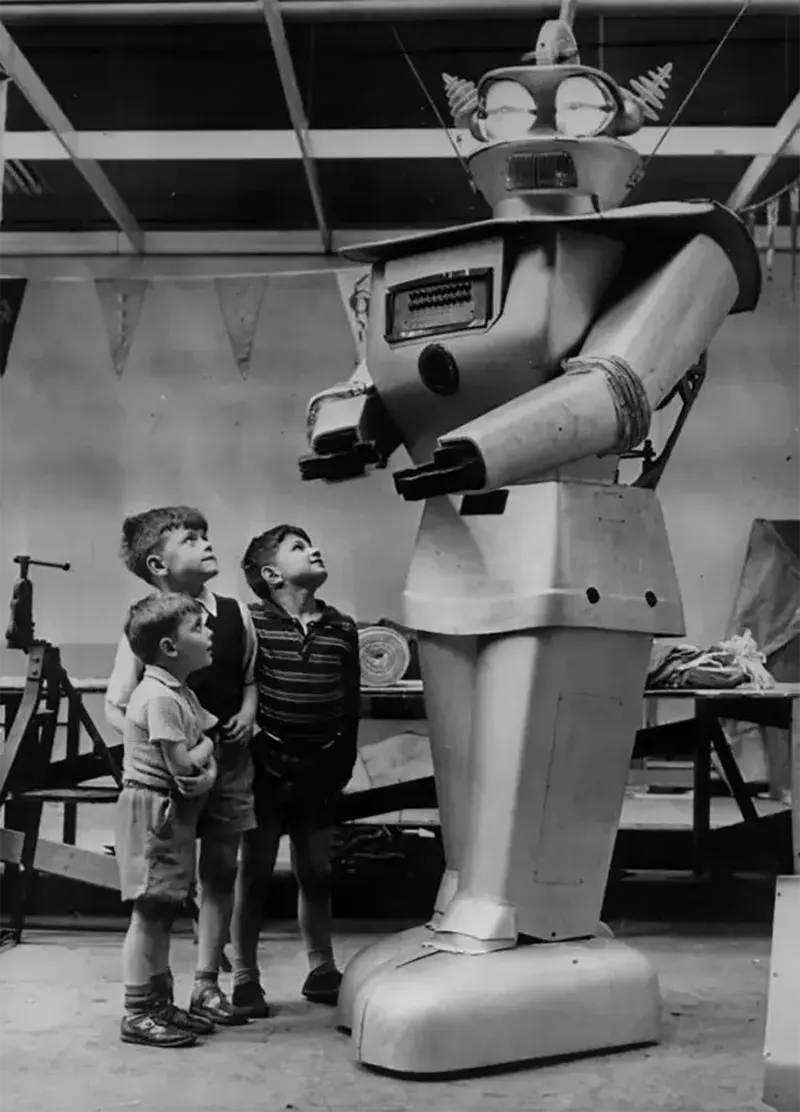 Винтажная техника: первые роботы 20 века