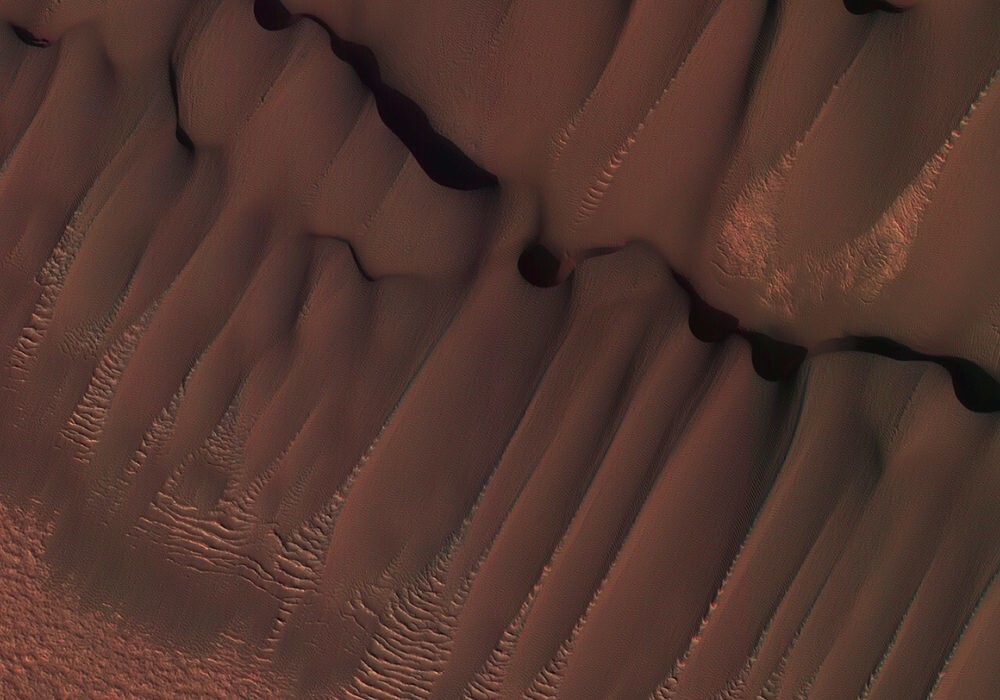 "Марс как искусство" изображения, полученные космическим аппаратом Mars Reconnaissance Orbiter