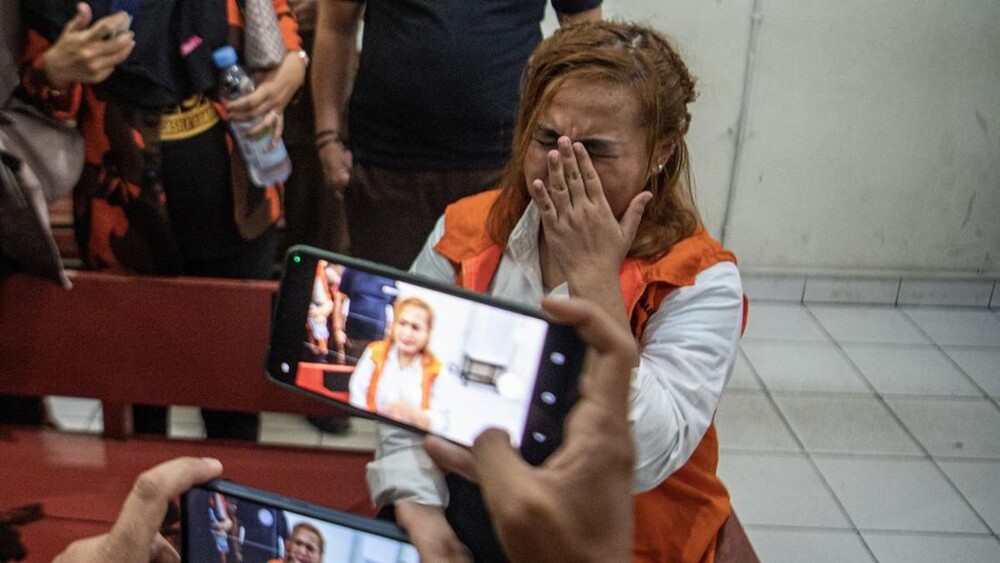 Тиктокерша из Индонезии в прямом эфире съела свинину и попала в тюрьму