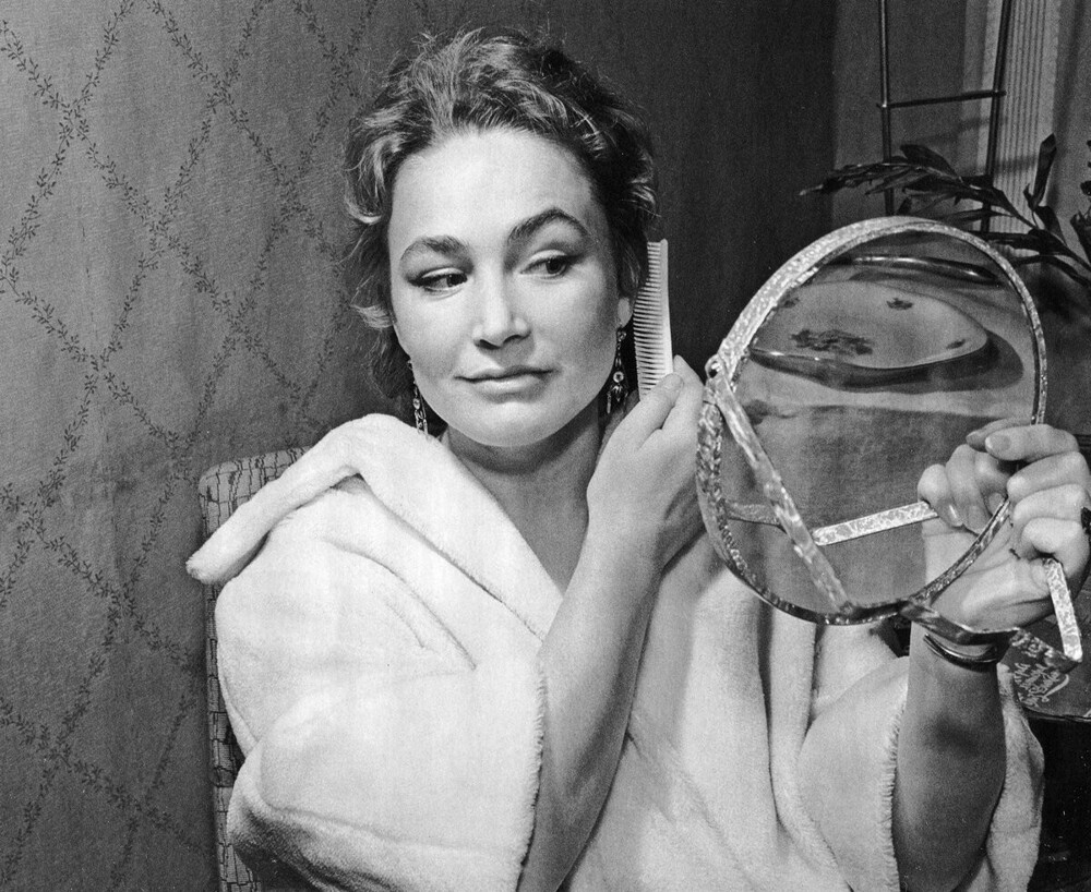 Людмила Хитяева во время подготовки к кинопробам, 1963 год