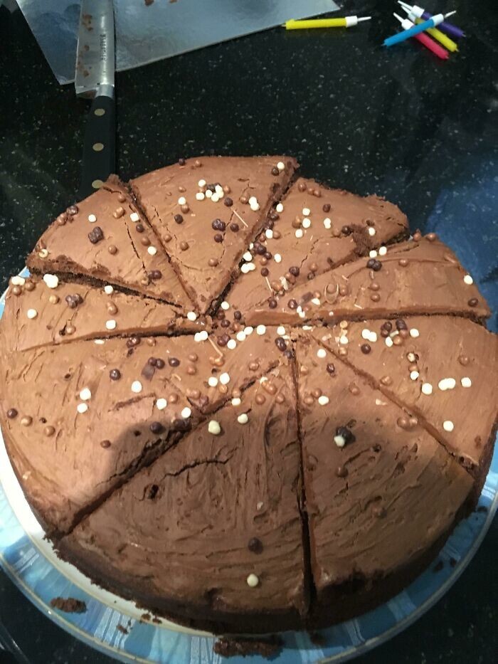 26. Так моя сестра разрезала торт