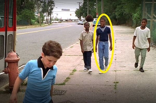 5. Когда Майклу Б. Джордану было 12 лет, он получил свое первое упоминание на IMDb в качестве статиста в эпизоде ​​сериала «Клан Сопрано» 1999 года. Он сыграл хулигана в одном из воспоминаний Тони