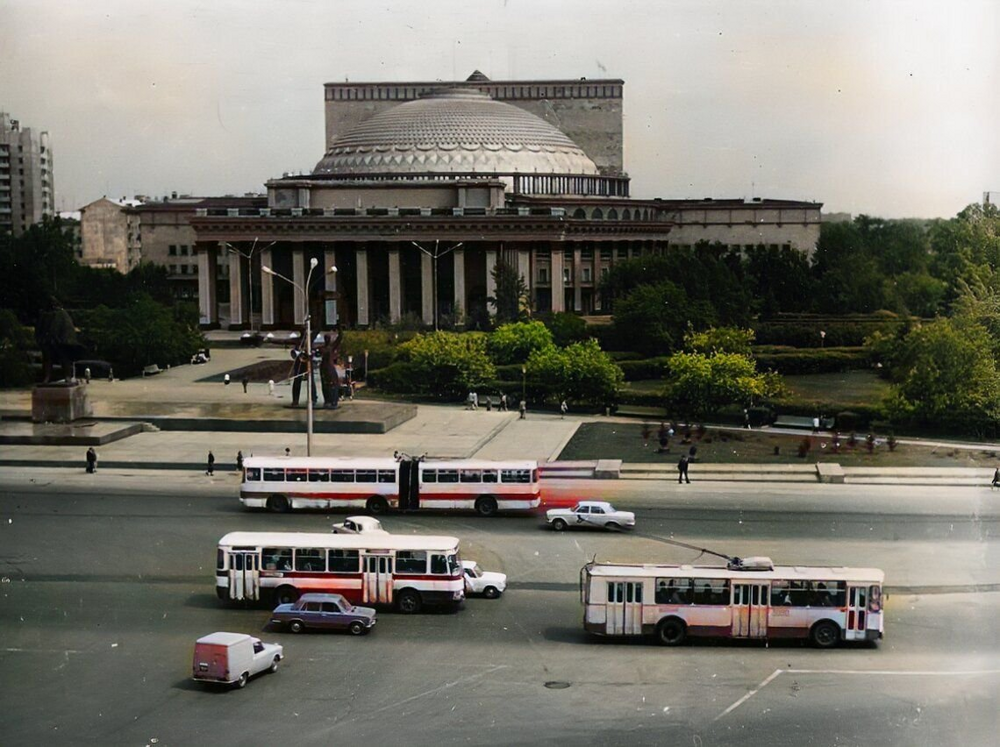 Новосибирск, пл. Ленина, 1970-е годы.