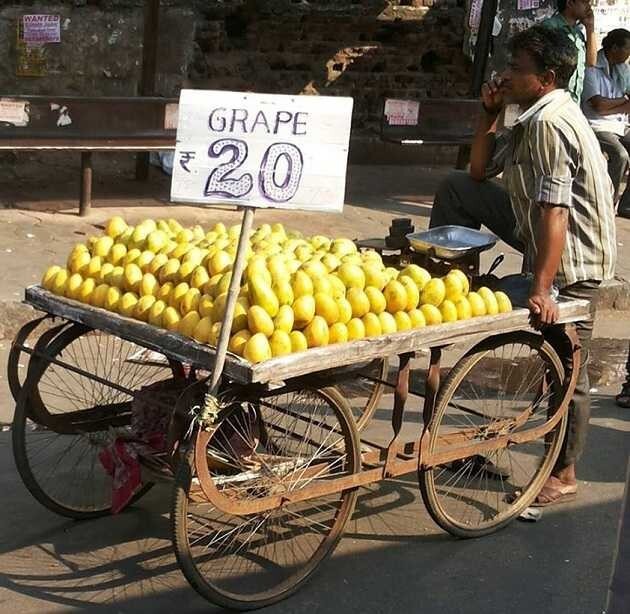 2. Написано, что продают виноград, на самом деле это манго