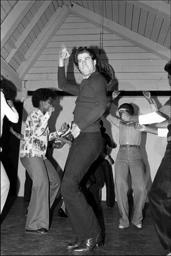 7. Танцующий Джон Траволта в 70-х