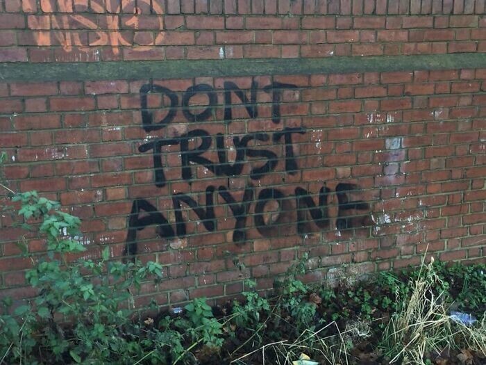 19. «Не доверяй никому»